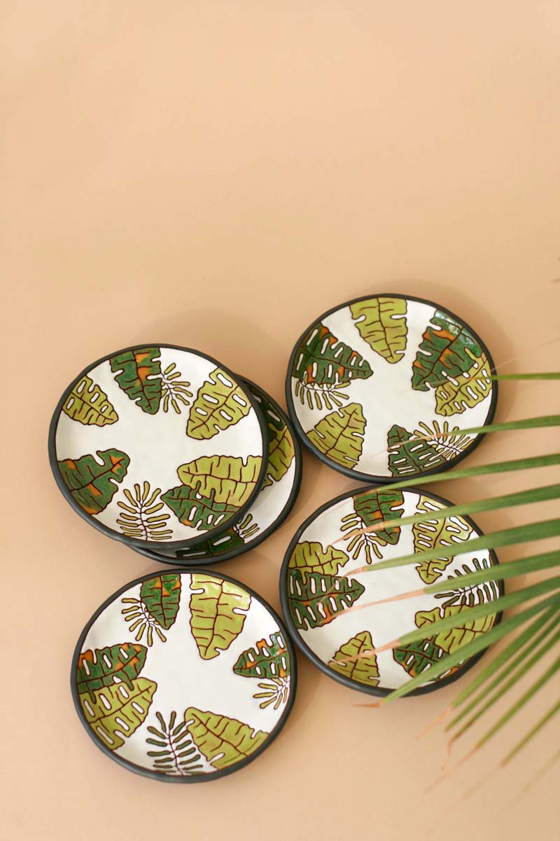 Small Plate with Botanical Patterns - Image 3