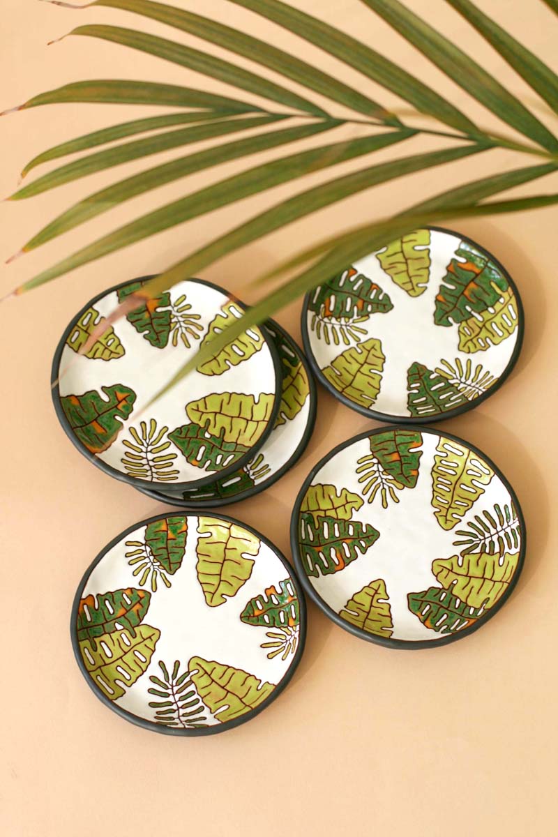 Small Plate with Botanical Patterns - Image 4