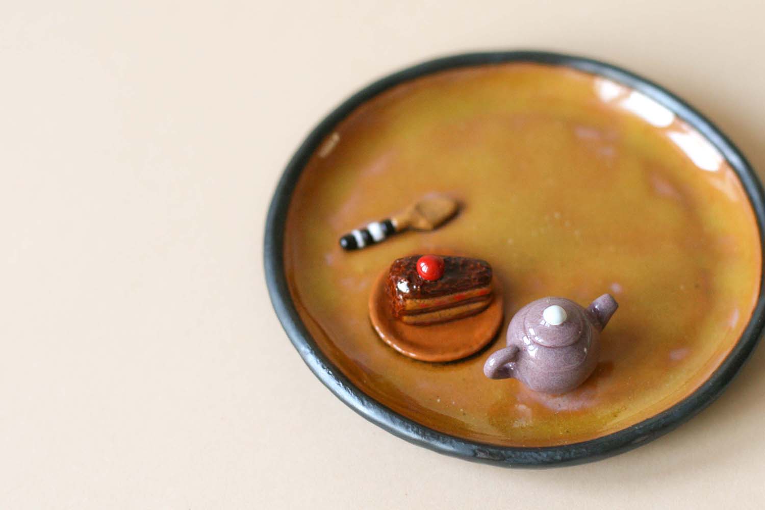 Small Plate with a Teapot and Cakes - Image 9