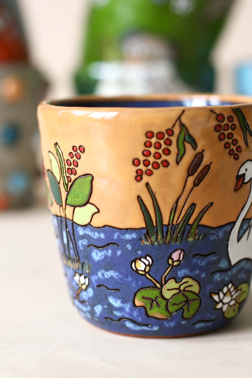 Tumbler Cup with a Swan - Image 7