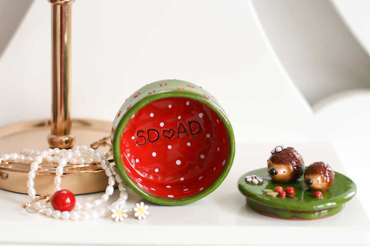 Mini Jewelry Box with a Hedgehog and a Short Inscription - Image 6